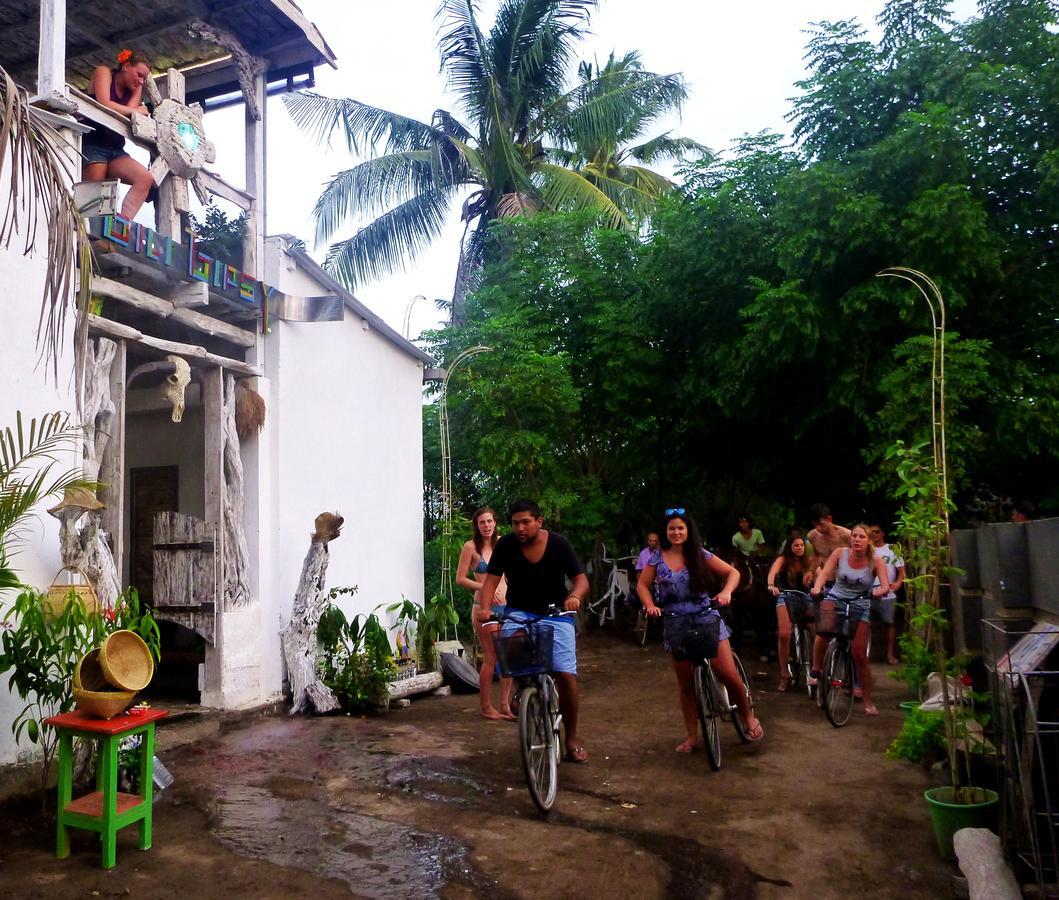 A Pousada Gipsy Backpackers Gili Trawangan Exterior foto