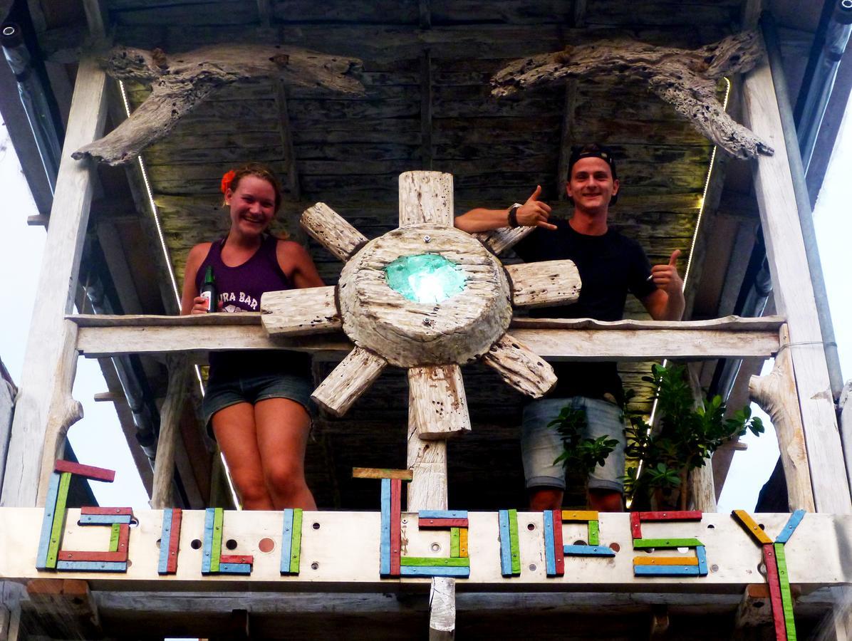 A Pousada Gipsy Backpackers Gili Trawangan Exterior foto
